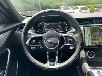 Jaguar F-Pace 2.0 I4 250 R-Dynamic SE AWD — SUV premium 49'000 km, tout équipé — Miniatur 13