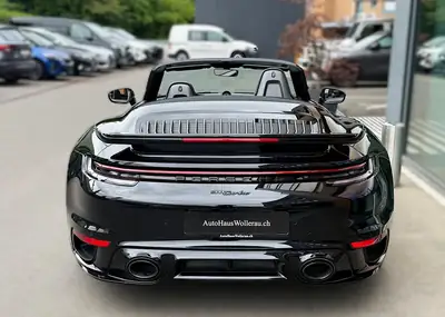 Porsche 911 Cabriolet 3.7 Turbo — Roadster mythique, 580 ch, très faible kilométrage — Detail