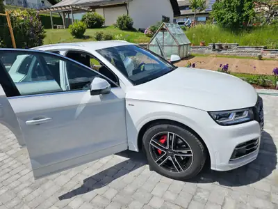 Audi Q5 55 TFSI e — SUV hybride rechargeable, 55'000 km seulement — dettaglio