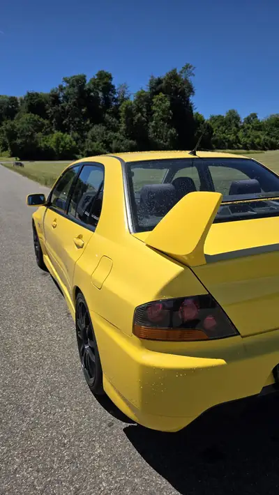Mitsubishi Lancer Evolution VIII 2.0 T — Légende sportive iconique, historique complet depuis 2009 — tableau de bord