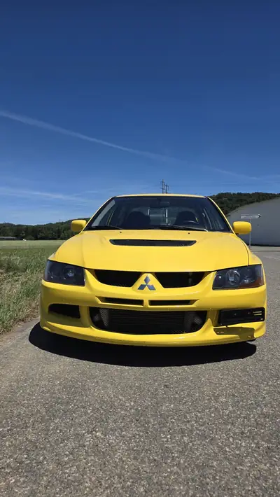 Mitsubishi Lancer Evolution VIII 2.0 T — Légende sportive iconique, historique complet depuis 2009 — intérieur