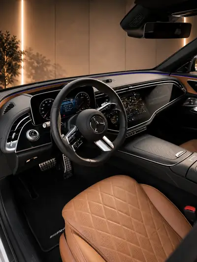 Mercedes-Benz E 300 Estate — Berline familiale hybride diesel, 44 000 km seulement — Innenraum