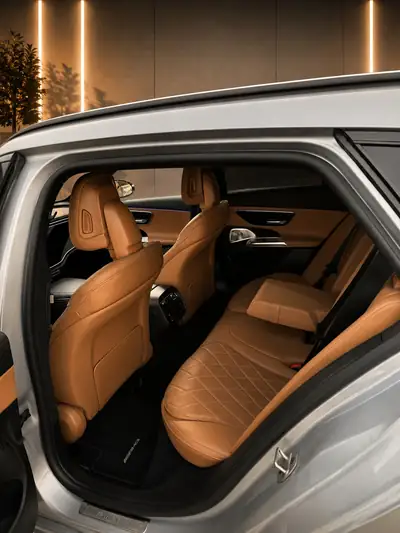 Mercedes-Benz E 300 Estate — Berline familiale hybride diesel, 44 000 km seulement — Armaturenbrett