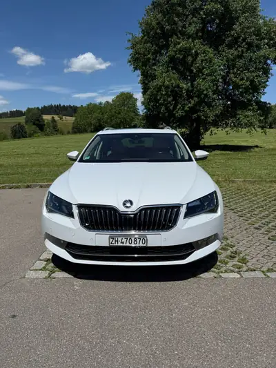 Skoda Superb 2.0 TDI 190 4x4 — Break robuste, traction intégrale et équipement premium — Thumbnail 10