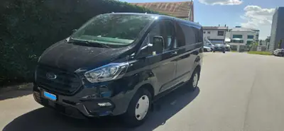 Ford Transit Custom 2.0 TDCi 105 — Utilitaire fiable, kilométrage modéré — Seitenansicht