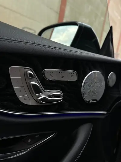 Mercedes-Benz E 450 AMG Line Coupé — Élégance sportive 4x4 avec 367 ch et équipements premium — détail