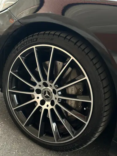 Mercedes-Benz E 450 AMG Line Coupé — Élégance sportive 4x4 avec 367 ch et équipements premium — Miniature 19