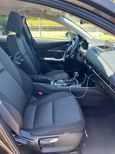 Mazda CX-30 SKYACTIV-X 186 Hybrid — SUV Compact Dynamique, Hybride Mild & Éco-Responsable — dashboard