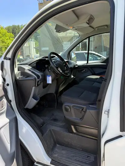 Ford Transit Custom L2 2.2 TDCi — Utilitaire aménagé complet avec système d'outils intégré — Miniatur 9