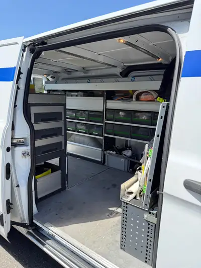 Ford Transit Custom L2 2.2 TDCi — Utilitaire aménagé complet avec système d'outils intégré — Miniatur 7