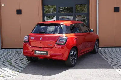 Suzuki Swift 1.2 Hybrid CVT — Citadine agile et économe avec 5 ans de garantie — Miniature 8