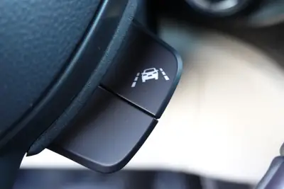 Suzuki Swift 1.2 Hybrid CVT — Citadine agile et économe avec 5 ans de garantie — Miniature 14