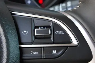 Suzuki Swift 1.2 Hybrid CVT — Citadine agile et économe avec 5 ans de garantie — Miniature 13