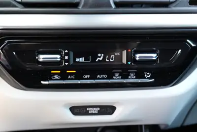 Suzuki Swift 1.2 Hybrid CVT — Citadine agile et économe avec 5 ans de garantie — Miniature 17