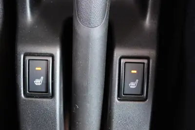 Suzuki Swift 1.2 Hybrid CVT — Citadine agile et économe avec 5 ans de garantie — Miniature 23