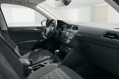 VW Tiguan 2.0 TDI R-Line 4Motion — SUV polyvalent, consommation maîtrisée — Miniatur 13