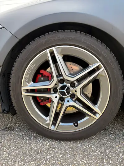 Mercedes-Benz Classe A 220 AMG Line — Berline compacte premium, 91'000 km, équipée Apple CarPlay — Miniatura 11