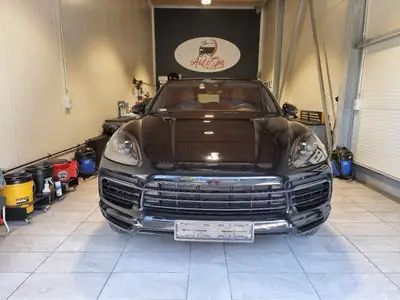 Porsche Cayenne 3.0 V6 E-Hybrid — SUV de luxe hybride rechargeable, 92'000 km — Miniature 18
