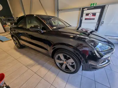 Porsche Cayenne 3.0 V6 E-Hybrid — SUV de luxe hybride rechargeable, 92'000 km — Miniature 19