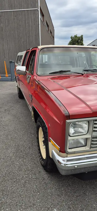 Chevrolet Silverado C30 Crewcab 1984 — Pickup légendaire américain, 234 ch et 6 places — Heckansicht