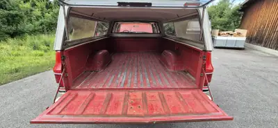 Chevrolet Silverado C30 Crewcab 1984 — Pickup légendaire américain, 234 ch et 6 places — Miniatur 7