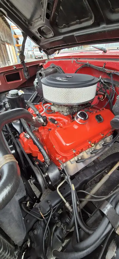Chevrolet Silverado C30 Crewcab 1984 — Pickup légendaire américain, 234 ch et 6 places — Miniatur 17
