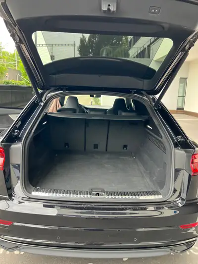 Audi Q8 50 TDI quattro — SUV coupé premium, motorisation hybride légère, première main — Miniatura 14
