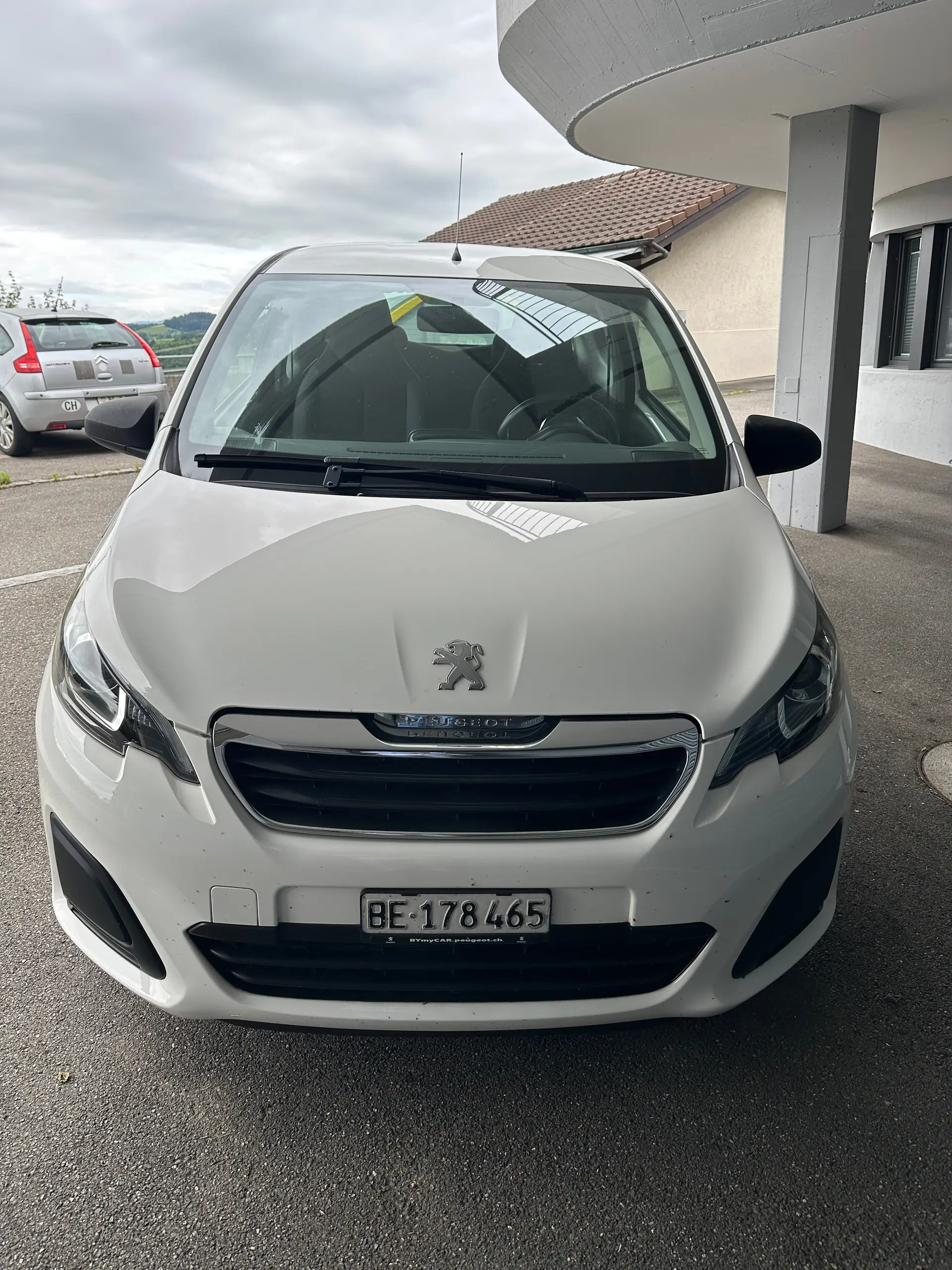 Peugeot 108 1.0 VTi — Citadine agile à seulement 29'000 km, essence économique