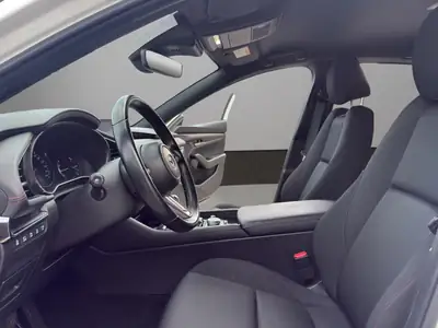 Mazda 3 Hatchback SKYACTIV-X M Hybrid — Technologie mild-hybrid 187 ch, très faible kilométrage — Thumbnail 11