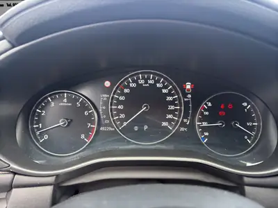 Mazda 3 Hatchback SKYACTIV-X M Hybrid — Technologie mild-hybrid 187 ch, très faible kilométrage — Thumbnail 14
