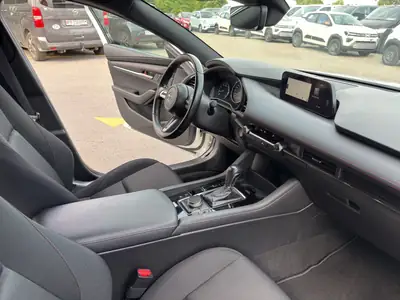 Mazda 3 Hatchback SKYACTIV-X M Hybrid — Technologie mild-hybrid 187 ch, très faible kilométrage — Thumbnail 23
