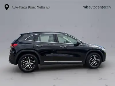 Mercedes-Benz GLA 250 Progressive 4matic — SUV compact premium, 77 000 km, transmission intégrale — détail