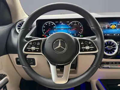 Mercedes-Benz GLA 250 Progressive 4matic — SUV compact premium, 77 000 km, transmission intégrale — Miniature 12