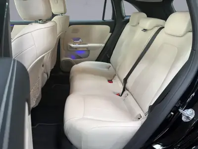 Mercedes-Benz GLA 250 Progressive 4matic — SUV compact premium, 77 000 km, transmission intégrale — Miniature 10