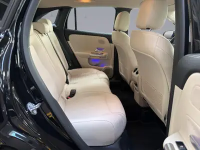 Mercedes-Benz GLA 250 Progressive 4matic — SUV compact premium, 77 000 km, transmission intégrale — Miniature 17