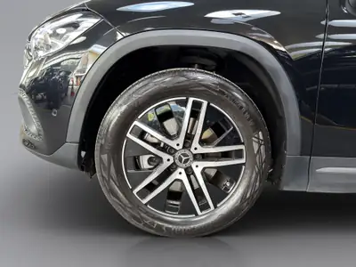 Mercedes-Benz GLA 250 Progressive 4matic — SUV compact premium, 77 000 km, transmission intégrale — Miniature 21