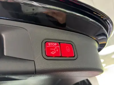 Mercedes-Benz GLA 250 Progressive 4matic — SUV compact premium, 77 000 km, transmission intégrale — Miniature 20