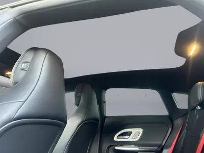 Mercedes-Benz CLA 220 4-Matic Shooting Brake — Élégance hybride et polyvalence — Miniature 11
