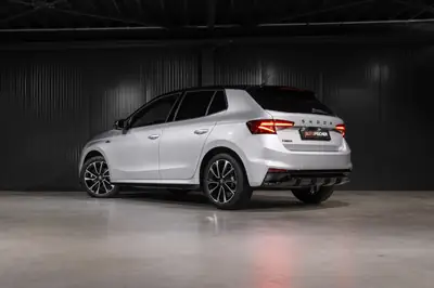 Skoda Fabia 1.0 TSI Monte Carlo DSG — Citadine dynamique, garantie 5 ans, très peu kilométrée — Seitenansicht