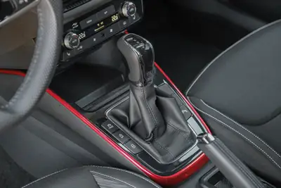Skoda Fabia 1.0 TSI Monte Carlo DSG — Citadine dynamique, garantie 5 ans, très peu kilométrée — Miniatur 19