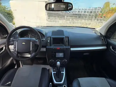 Land Rover Freelander 2.2 TD4 XS — SUV robuste, boîte auto, sièges chauffants — Miniatur 11