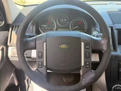 Land Rover Freelander 2.2 TD4 XS — SUV robuste, boîte auto, sièges chauffants — Miniatur 13