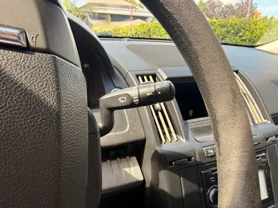 Land Rover Freelander 2.2 TD4 XS — SUV robuste, boîte auto, sièges chauffants — Miniatur 17