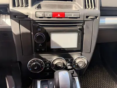 Land Rover Freelander 2.2 TD4 XS — SUV robuste, boîte auto, sièges chauffants — Miniatur 24