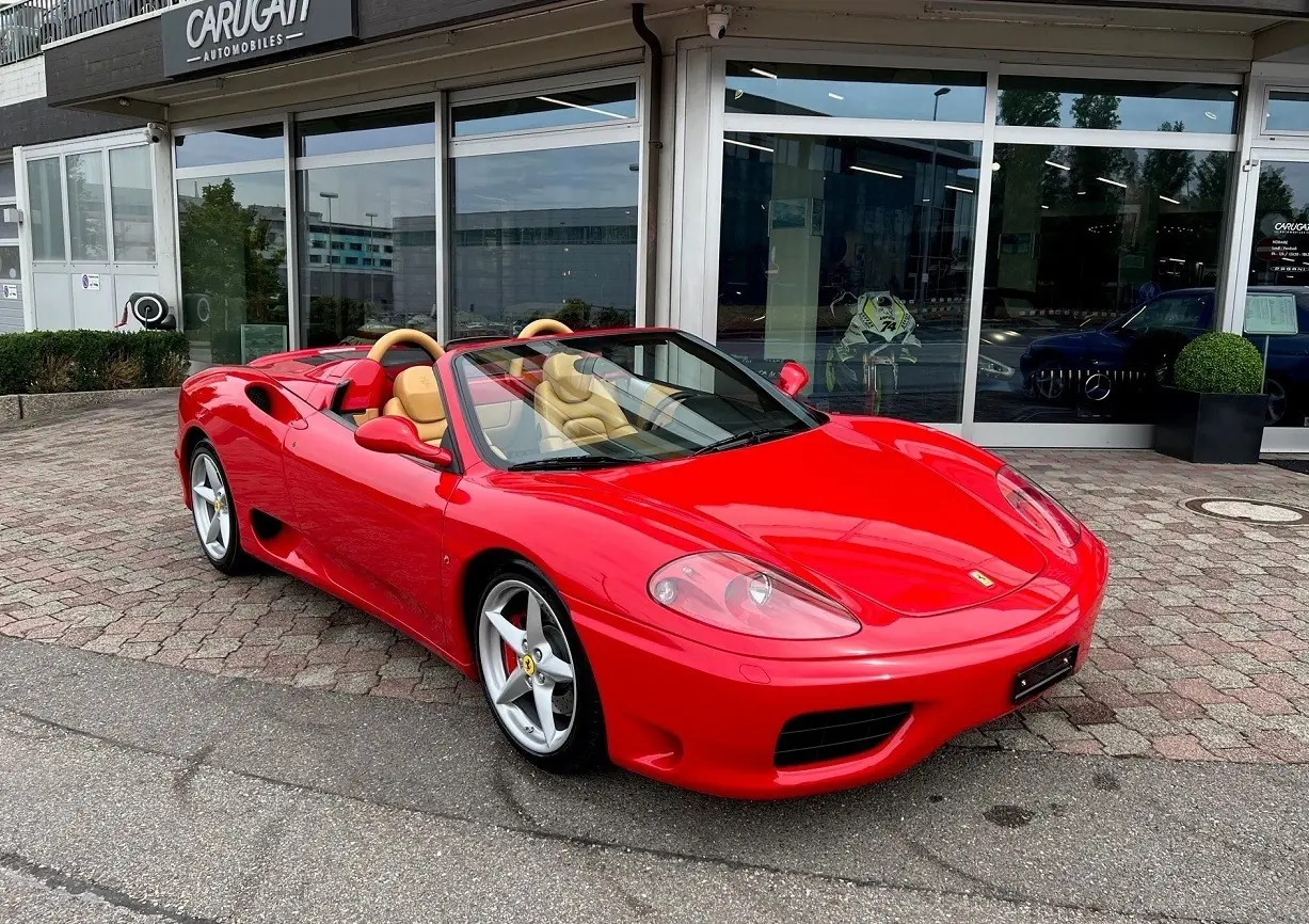 Ferrari F360 Spider 2003 — Cabriolet légendaire, 400 ch et boîte F1