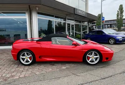 Ferrari F360 Spider 2003 — Cabriolet légendaire, 400 ch et boîte F1 — détail