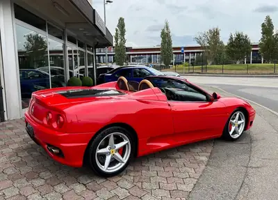 Ferrari F360 Spider 2003 — Cabriolet légendaire, 400 ch et boîte F1 — Miniature 7