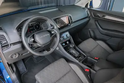 Skoda Karoq 1.5 TSI Top Selection — SUV compact robuste, garantie 5 ans usine — Miniature 12