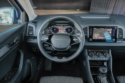 Skoda Karoq 1.5 TSI Top Selection — SUV compact robuste, garantie 5 ans usine — Miniature 15
