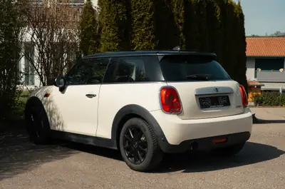 MINI Cooper 1.5i — Citadine urbaine agile, 68'000 km, sans sinistre — interni